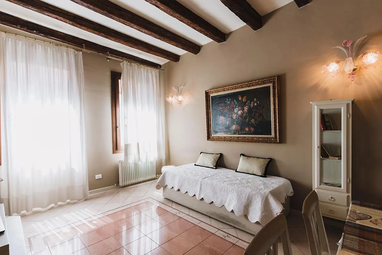 Ca' Amadi Bed & Breakfast Venice Italy